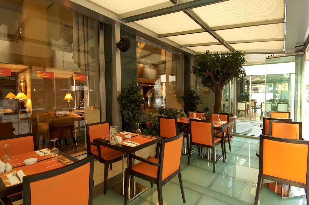 塔克西姆埃尔新高级酒店 伊斯坦布尔 餐厅 照片